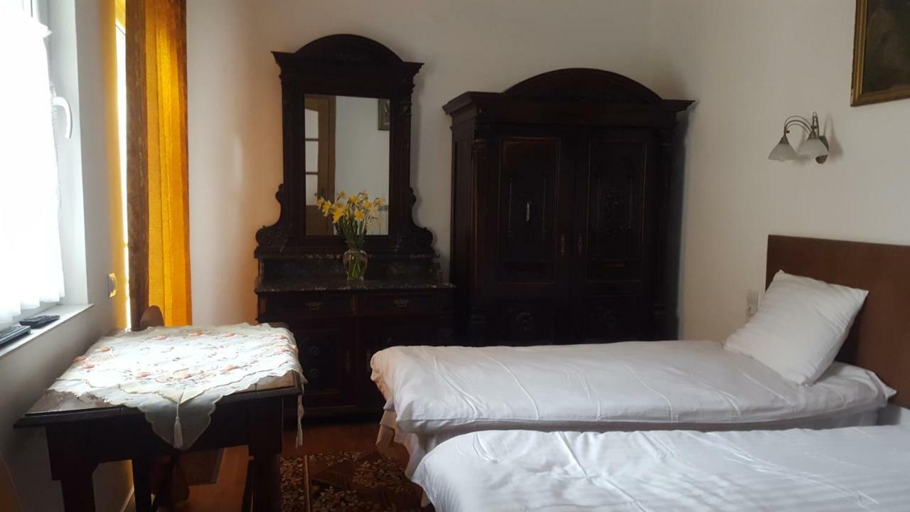 Room In An Old House Truskavets Dış mekan fotoğraf