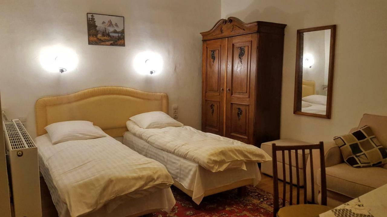 Room In An Old House Truskavets Dış mekan fotoğraf